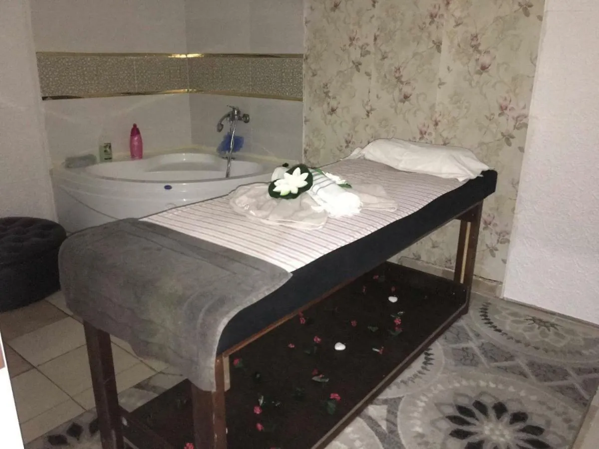 Ikarus Hotel Kuşadası